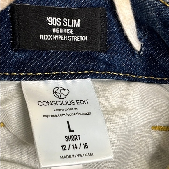 Express 90’s slim high rise FlexX stretch raw hem jeans, large short: 12/14/16 - Picture 10 of 17